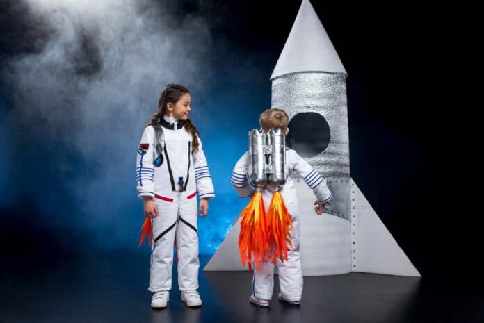 kids in astronaut costume