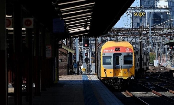 fast-rail link