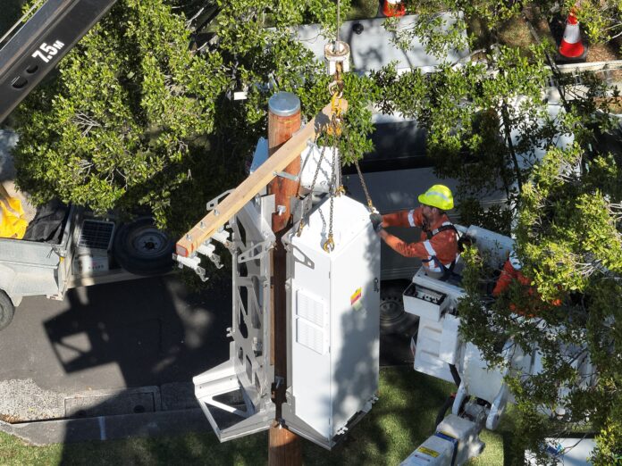 Newcastle’s first power polemounted battery installed Newcastle Weekly
