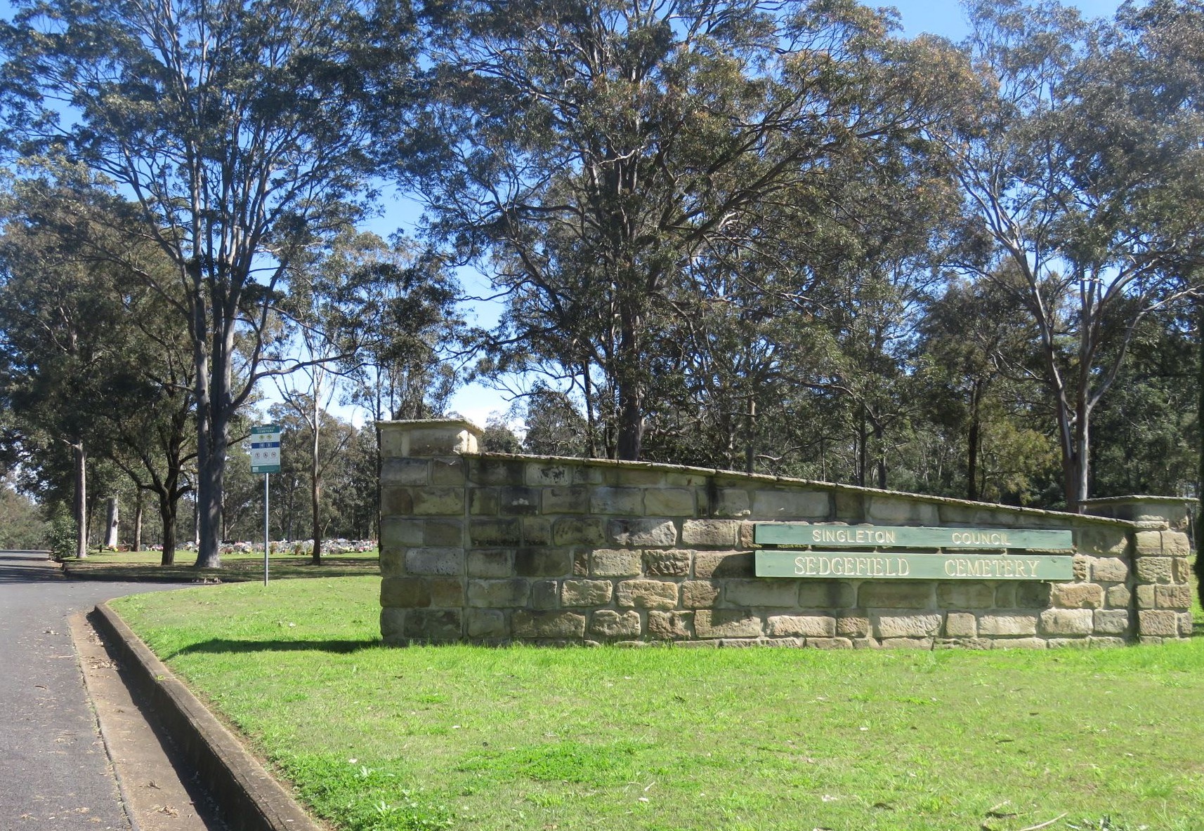 Mayoral fund to cover damaged Singleton graves after ‘senseless act'